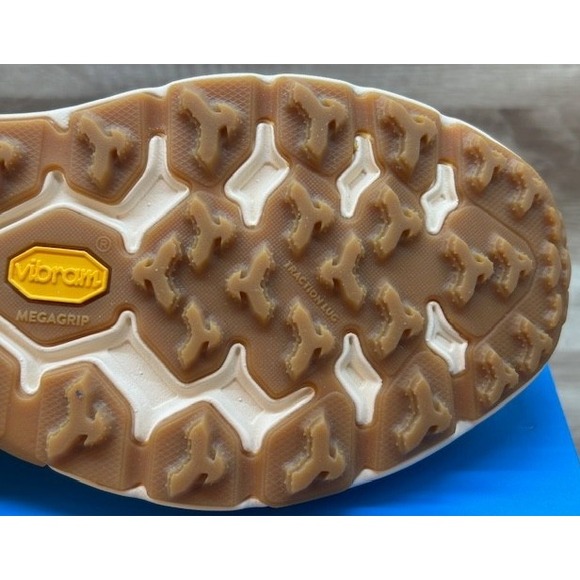 Hoka One One Women's Speedgoat 5 Trainers Cream/Sandstone Shoes NIB - Size 9.5B - Picture 8 of 16